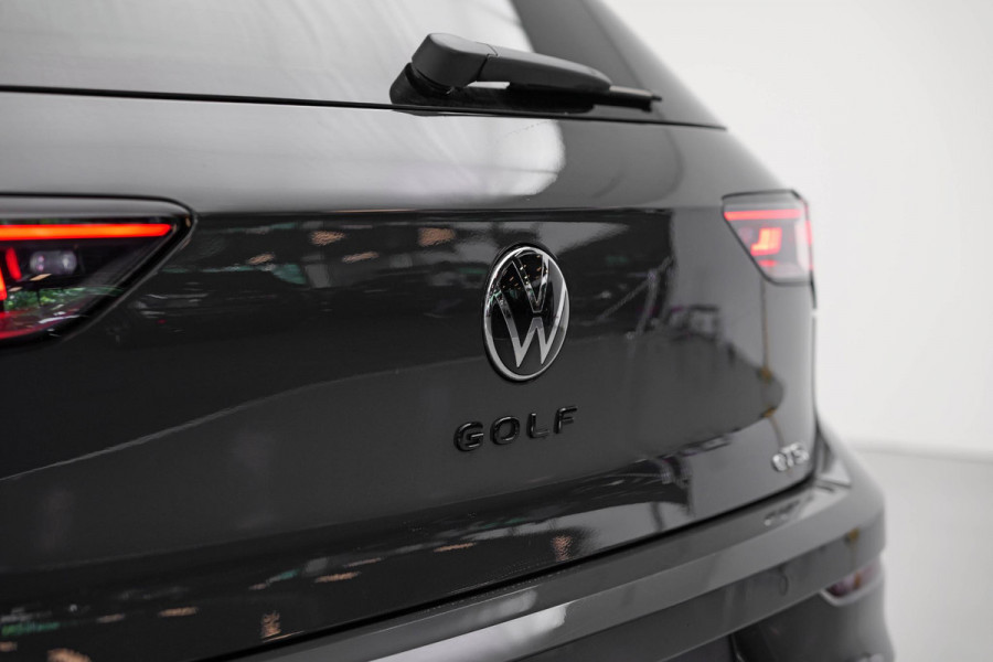 Volkswagen Golf 1.5 eTSI R-Line Edition |Pano|HUD|360 Camera|VOLL|