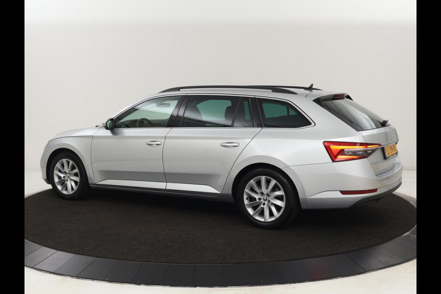 Škoda Superb Combi 1.4 TSI iV Business Edition | Automaat | Climate control | Adaptive control | LED | Stoelverwarming | Camera | Navigatie | Carplay | PHEV