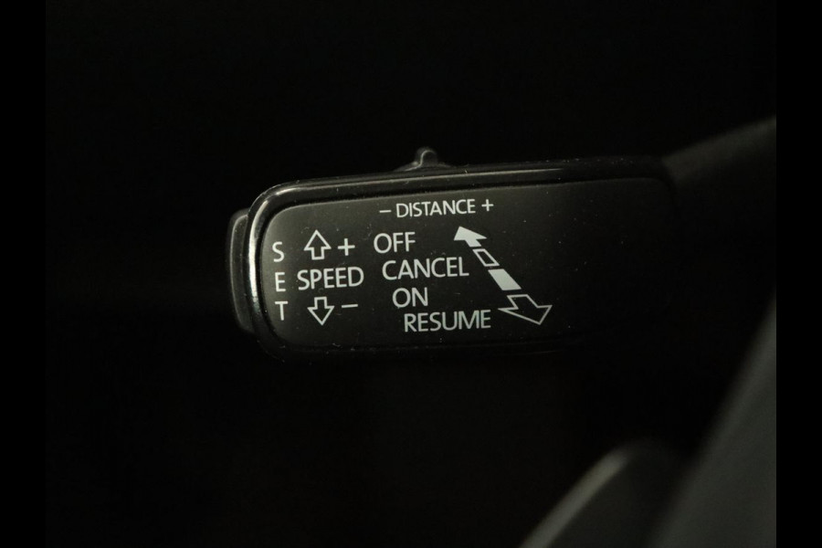 Škoda Superb Combi 1.4 TSI iV Business Edition | Automaat | Climate control | Adaptive control | LED | Stoelverwarming | Camera | Navigatie | Carplay | PHEV