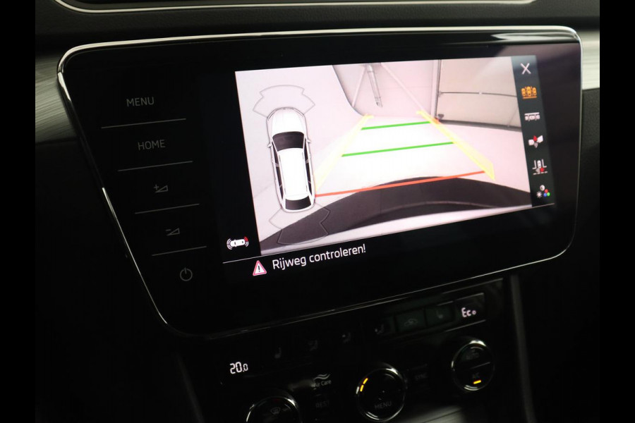 Škoda Superb Combi 1.4 TSI iV Business Edition | Automaat | Climate control | Adaptive control | LED | Stoelverwarming | Camera | Navigatie | Carplay | PHEV