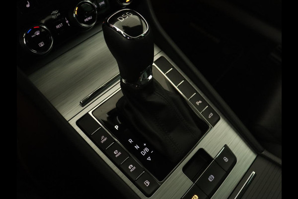Škoda Superb Combi 1.4 TSI iV Business Edition | Automaat | Climate control | Adaptive control | LED | Stoelverwarming | Camera | Navigatie | Carplay | PHEV