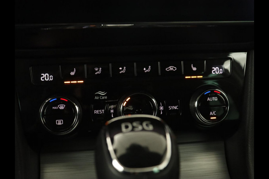 Škoda Superb Combi 1.4 TSI iV Business Edition | Automaat | Climate control | Adaptive control | LED | Stoelverwarming | Camera | Navigatie | Carplay | PHEV
