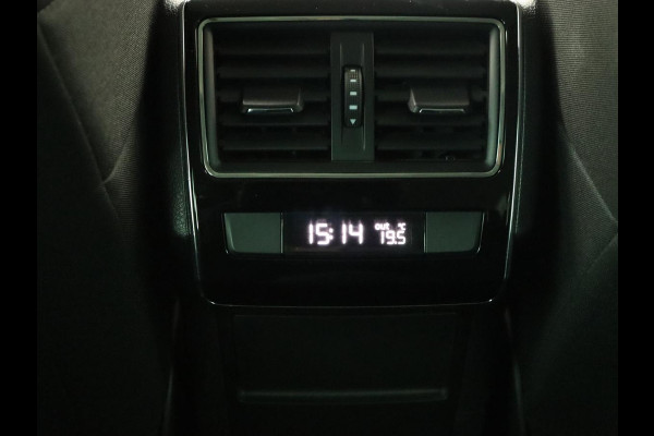 Škoda Superb Combi 1.4 TSI iV Business Edition | Automaat | Climate control | Adaptive control | LED | Stoelverwarming | Camera | Navigatie | Carplay | PHEV