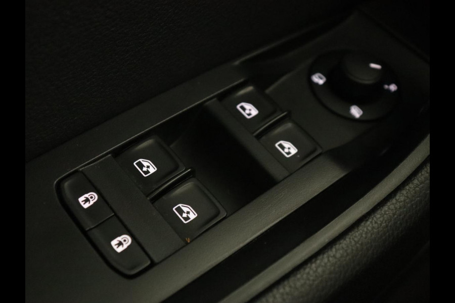 Škoda Superb Combi 1.4 TSI iV Business Edition | Automaat | Climate control | Adaptive control | LED | Stoelverwarming | Camera | Navigatie | Carplay | PHEV