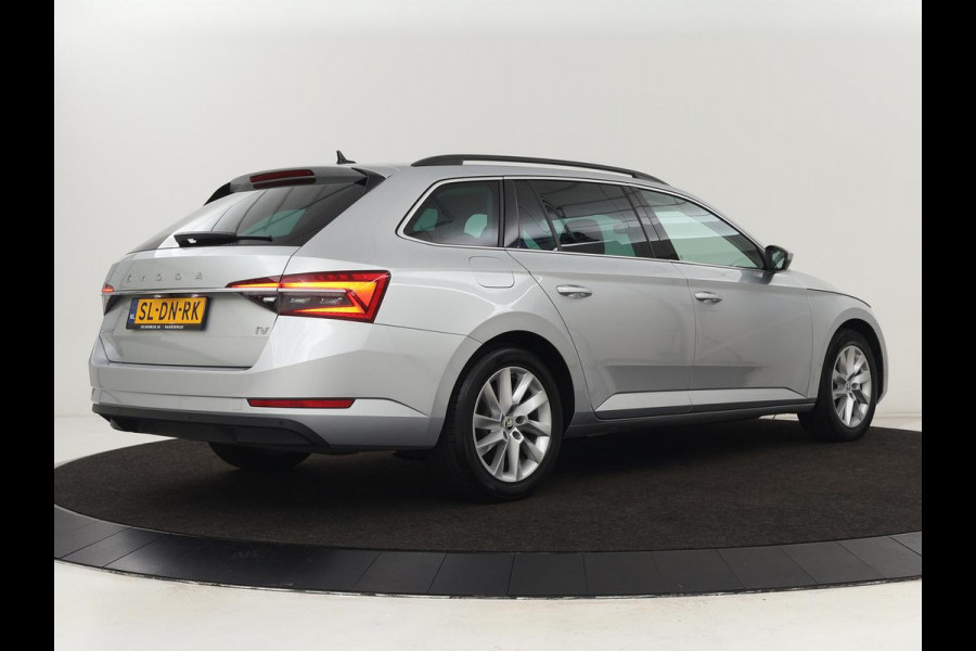 Škoda Superb Combi 1.4 TSI iV Business Edition | Automaat | Climate control | Adaptive control | LED | Stoelverwarming | Camera | Navigatie | Carplay | PHEV