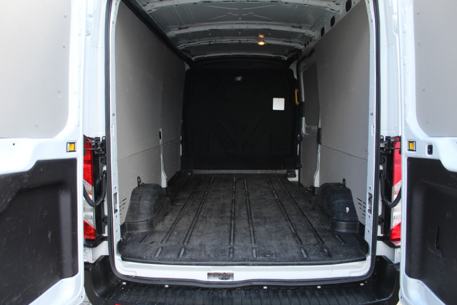 Ford Transit 350 2.0 TDCI 125KW Euro6 Automaat L3H2 Trend RWD ✓ 3-zits ✓ navigatie / camera ✓ airco