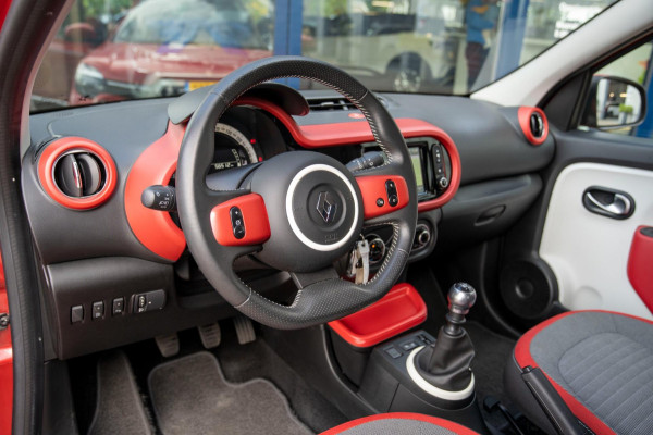 Renault Twingo 0.9 TCe Intens|Prijs rijklaar incl. 12 mnd garantie|NAV Airco Bluetooth LMV Stoelverwarming