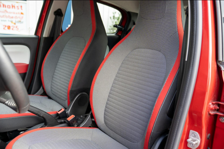 Renault Twingo 0.9 TCe Intens|Prijs rijklaar incl. 12 mnd garantie|NAV Airco Bluetooth LMV Stoelverwarming