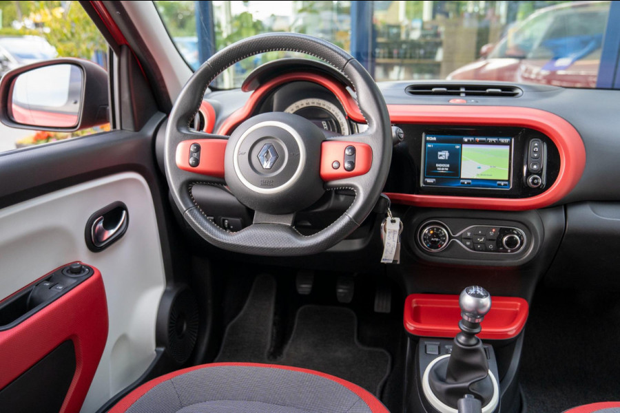 Renault Twingo 0.9 TCe Intens|Prijs rijklaar incl. 12 mnd garantie|NAV Airco Bluetooth LMV Stoelverwarming