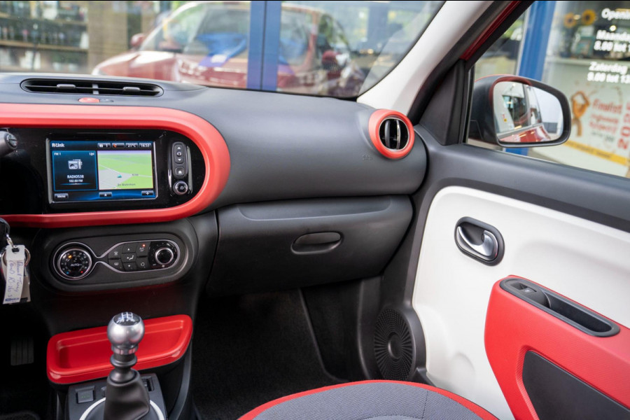 Renault Twingo 0.9 TCe Intens|Prijs rijklaar incl. 12 mnd garantie|NAV Airco Bluetooth LMV Stoelverwarming