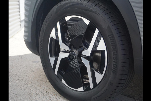 Peugeot 2008 1.2 Hybrid 145 Allure