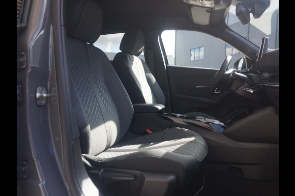 Peugeot 2008 1.2 Hybrid 145 Allure