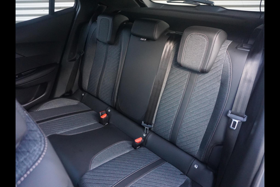 Peugeot 2008 1.2 Hybrid 145 Allure
