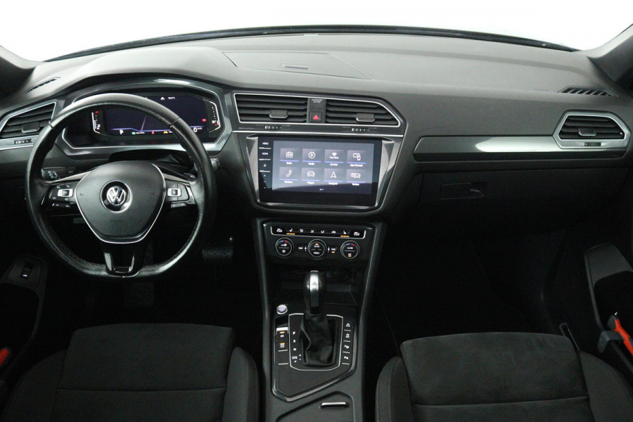 Volkswagen Tiguan Allspace 1.5 TSI Highline Business R 7p (PANORAMADAK, TREKHAAK ELEKTRISCH,, DIGITALE COCKPIT, CAMERA, AUTOMAAT)