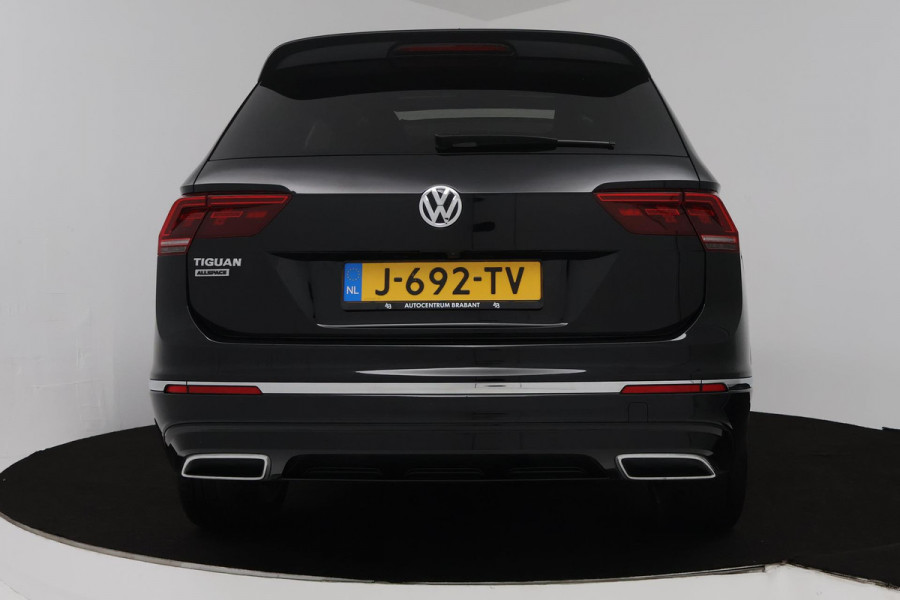 Volkswagen Tiguan Allspace 1.5 TSI Highline Business R 7p (PANORAMADAK, TREKHAAK ELEKTRISCH,, DIGITALE COCKPIT, CAMERA, AUTOMAAT)