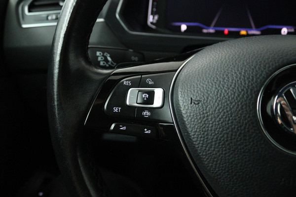 Volkswagen Tiguan Allspace 1.5 TSI Highline Business R 7p (PANORAMADAK, TREKHAAK ELEKTRISCH,, DIGITALE COCKPIT, CAMERA, AUTOMAAT)