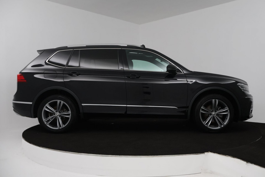 Volkswagen Tiguan Allspace 1.5 TSI Highline Business R 7p (PANORAMADAK, TREKHAAK ELEKTRISCH,, DIGITALE COCKPIT, CAMERA, AUTOMAAT)