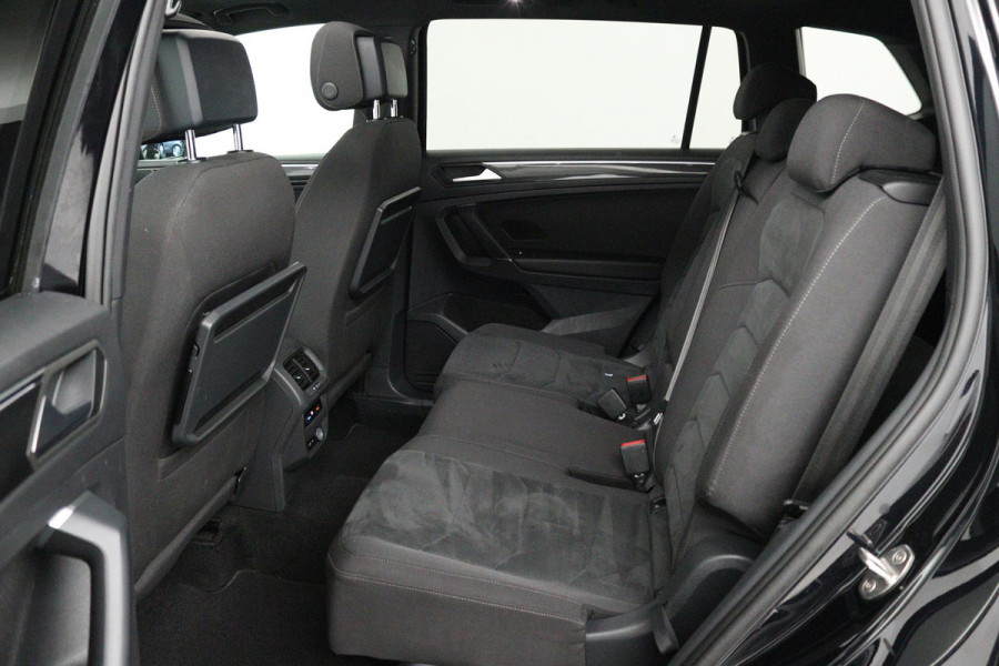 Volkswagen Tiguan Allspace 1.5 TSI Highline Business R 7p (PANORAMADAK, TREKHAAK ELEKTRISCH,, DIGITALE COCKPIT, CAMERA, AUTOMAAT)