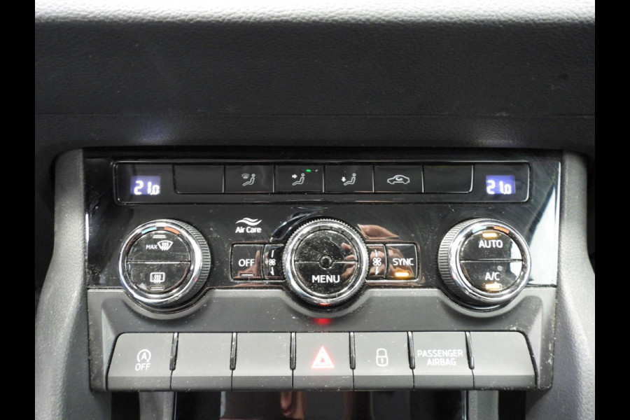 Škoda Karoq 1.0 TSI Business Edition NAVI/CLIMA/TREKH./PDC/16"LMV!