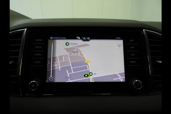 Škoda Karoq 1.0 TSI Business Edition NAVI/CLIMA/TREKH./PDC/16"LMV!