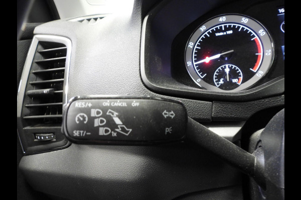 Škoda Karoq 1.0 TSI Business Edition NAVI/CLIMA/TREKH./PDC/16"LMV!