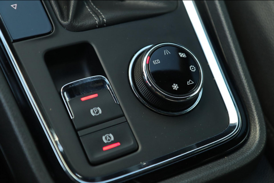 Seat Ateca 1.4 EcoTSI Xcellence 4DRIVE / PANODAK / KEYLESS / 360 / CARPLAY