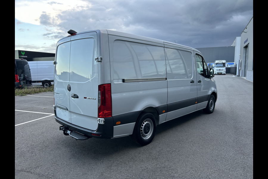 Mercedes-Benz Sprinter 316 CDI L2 H1 Automaat / L+R Schuifdeur / Trekhaak / MBUX / Camera / Carplay navigatie / 270 Graden achterdeuren
