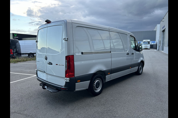 Mercedes-Benz Sprinter 316 CDI L2 H1 Automaat / L+R Schuifdeur / Trekhaak / MBUX / Camera / Carplay navigatie / 270 Graden achterdeuren