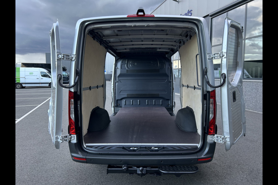 Mercedes-Benz Sprinter 316 CDI L2 H1 Automaat / L+R Schuifdeur / Trekhaak / MBUX / Camera / Carplay navigatie / 270 Graden achterdeuren