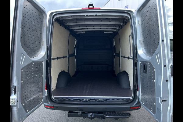 Mercedes-Benz Sprinter 316 CDI L2 H1 Automaat / L+R Schuifdeur / Trekhaak / MBUX / Camera / Carplay navigatie / 270 Graden achterdeuren