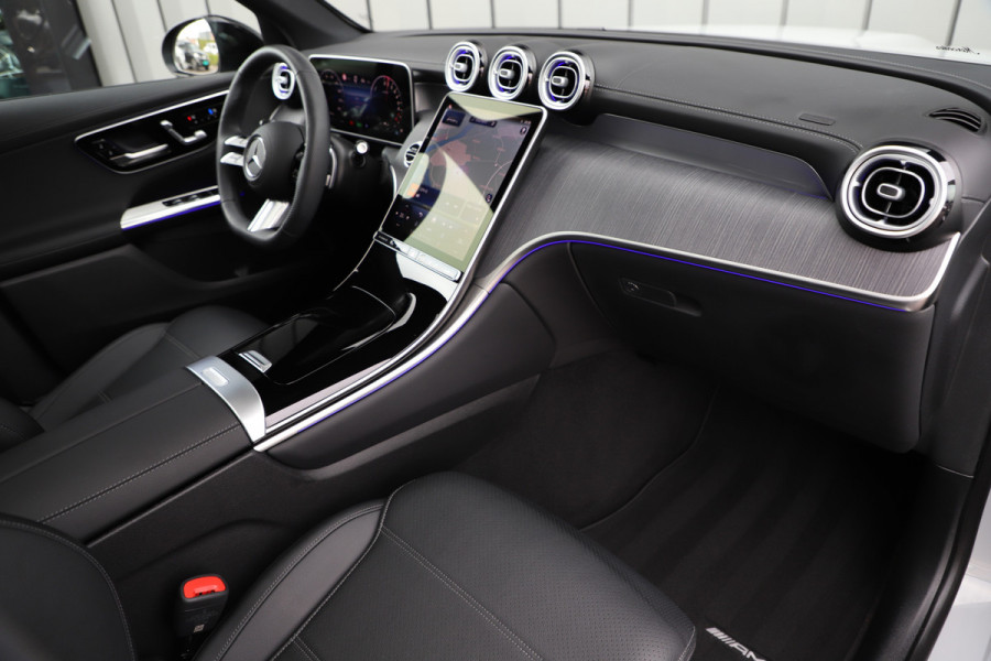 Mercedes-Benz GLC 300e AMG 4-Matic | 313PK | Pano | Massage | Keyles-go | Sfeerverlichting | Memory | Distronic+ | Stoelventilatie | Air-balance |