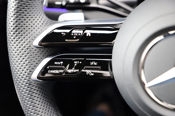 Mercedes-Benz GLC 300e AMG 4-Matic | 313PK | Pano | Massage | Keyles-go | Sfeerverlichting | Memory | Distronic+ | Stoelventilatie | Air-balance |