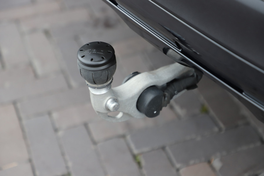 Mercedes-Benz GLC 300e AMG 4-Matic | 313PK | Pano | Massage | Keyles-go | Sfeerverlichting | Memory | Distronic+ | Stoelventilatie | Air-balance |