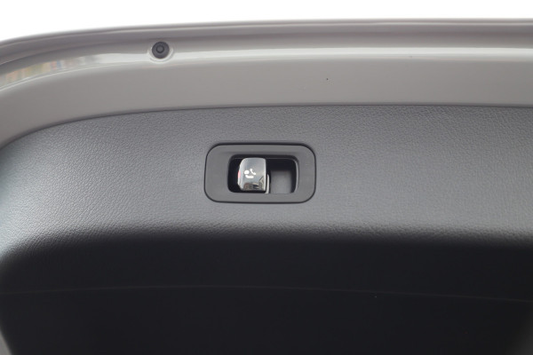 Mercedes-Benz GLC 300e AMG 4-Matic | 313PK | Pano | Massage | Keyles-go | Sfeerverlichting | Memory | Distronic+ | Stoelventilatie | Air-balance |