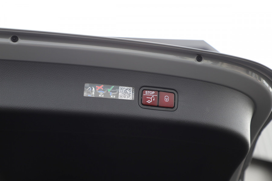 Mercedes-Benz GLC 300e AMG 4-Matic | 313PK | Pano | Massage | Keyles-go | Sfeerverlichting | Memory | Distronic+ | Stoelventilatie | Air-balance |