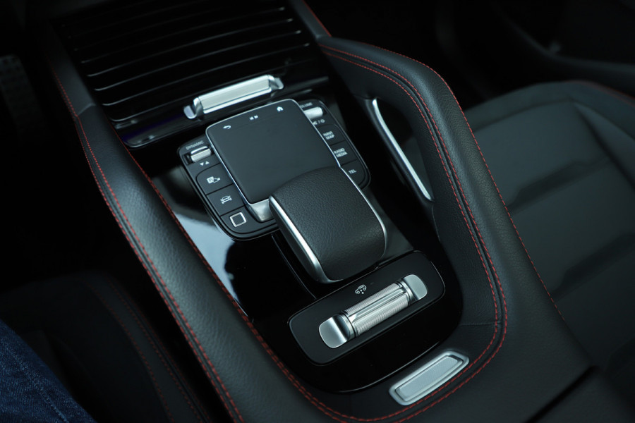 Mercedes-Benz GLE AMG 53 Hybrid 4MATIC+ | 544PK | Luchtvering | Pano | Keyles-go | Sfeerverlichting | Burmester | Memory | Multibeam | Standkachel Mercedes-Benz GLE AMG 53 Hybrid 4MATIC+ | 544PK | Luchtvering | Pano | Keyles-go | Sfeerverlichting | Burmester | Memory | Multibeam | Standkachel