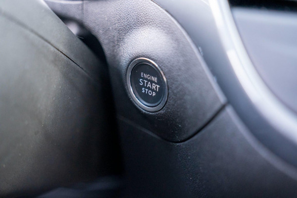 Opel Crossland 1.2 Turbo Level 3 | Prijs rijklaar incl. 12 mnd garantie | Navi Pdc Blindspot Carplay DAB Bluetooth Lmv