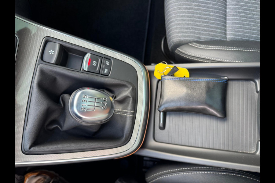 Renault Grand Scénic TCe 140 Intens Pano / Head up / Full LED / Stoel verwarming