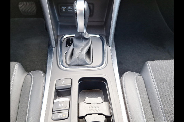 Renault MEGANE Estate 1.3 TCe Intens | automaat | 140PK | halfleder | stoelverwarming Renault MEGANE Estate 1.3 TCe Intens | automaat | 140PK | halfleder | stoelverwarming