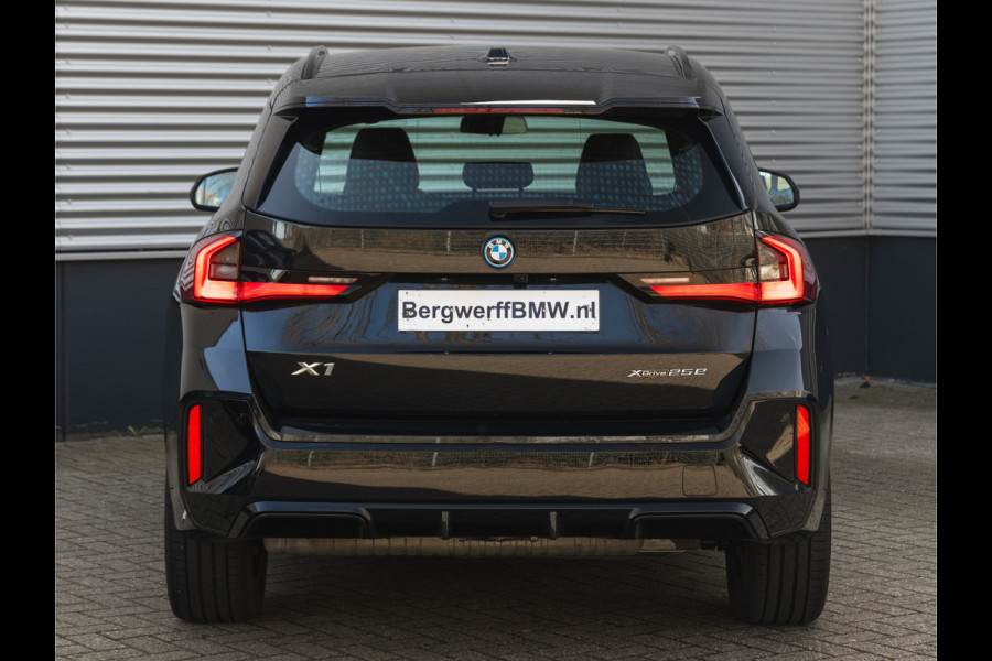 BMW X1 xDrive25e M-Sport - Driving Ass Plus - Stoelverwarming - Parking Ass BMW X1 xDrive25e M-Sport - Driving Ass Plus - Stoelverwarming - Parking Ass