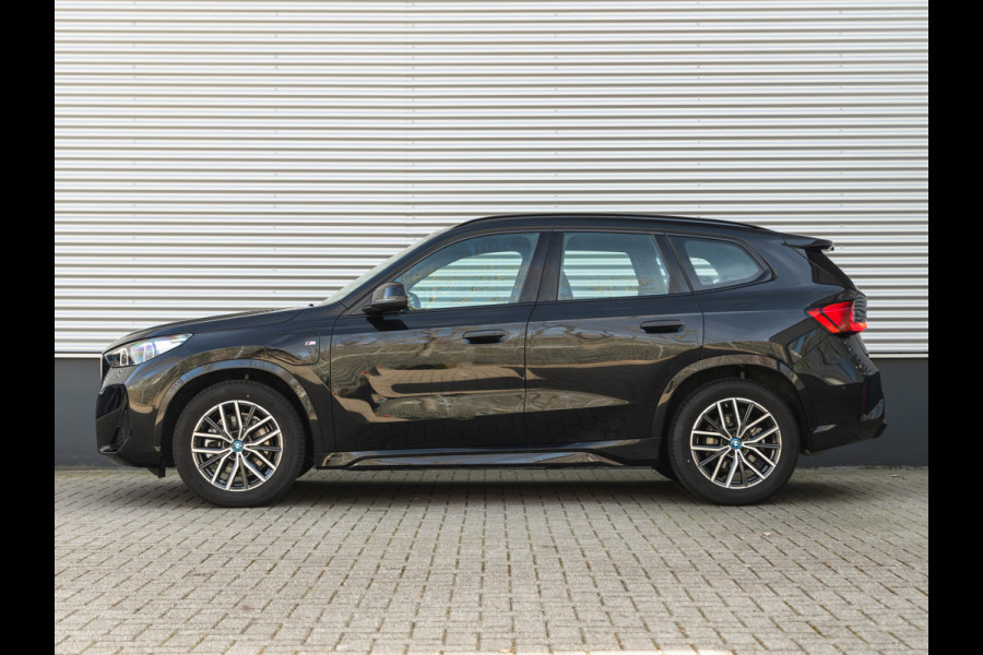 BMW X1 xDrive25e M-Sport - Driving Ass Plus - Stoelverwarming - Parking Ass BMW X1 xDrive25e M-Sport - Driving Ass Plus - Stoelverwarming - Parking Ass