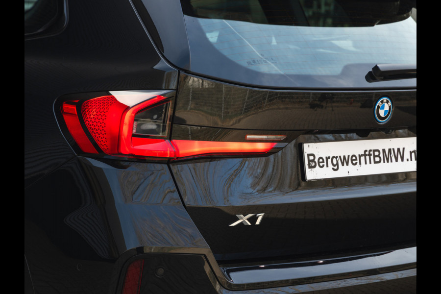 BMW X1 xDrive25e M-Sport - Driving Ass Plus - Stoelverwarming - Parking Ass BMW X1 xDrive25e M-Sport - Driving Ass Plus - Stoelverwarming - Parking Ass