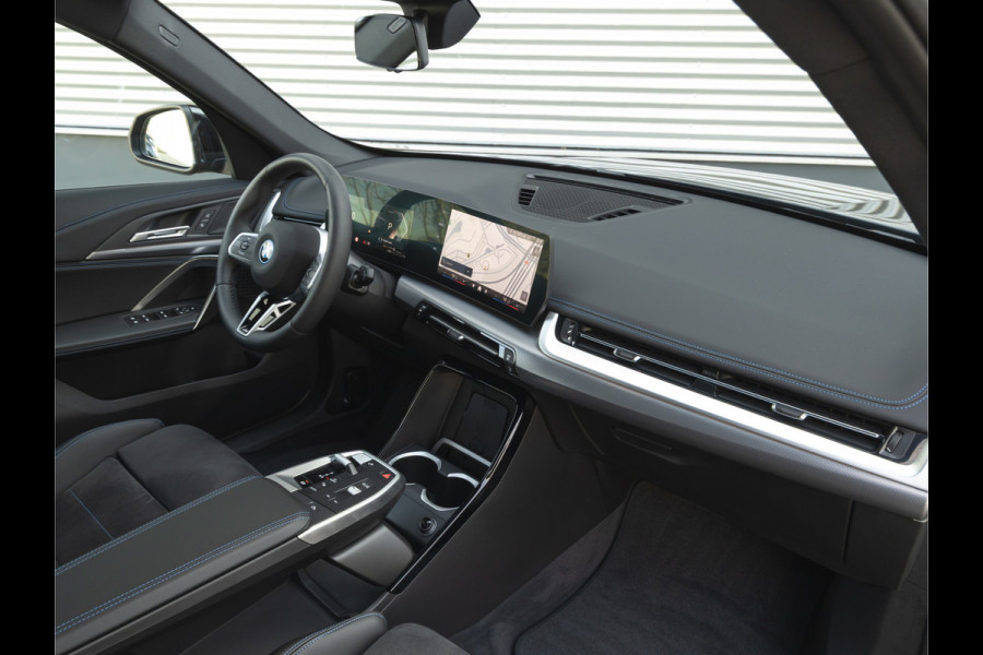 BMW X1 xDrive25e M-Sport - Driving Ass Plus - Stoelverwarming - Parking Ass BMW X1 xDrive25e M-Sport - Driving Ass Plus - Stoelverwarming - Parking Ass