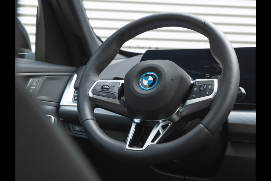 BMW X1 xDrive25e M-Sport - Driving Ass Plus - Stoelverwarming - Parking Ass BMW X1 xDrive25e M-Sport - Driving Ass Plus - Stoelverwarming - Parking Ass