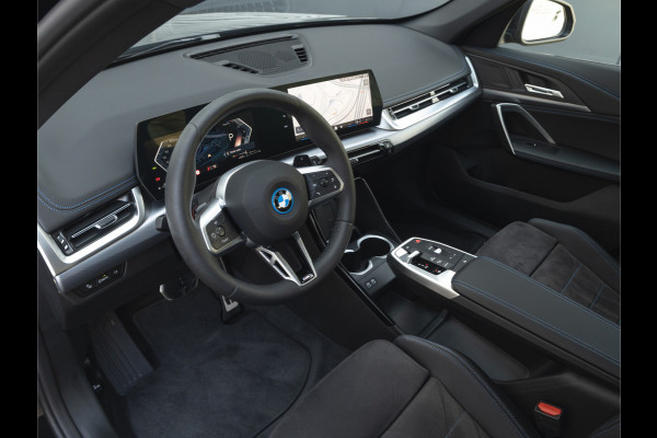 BMW X1 xDrive25e M-Sport - Driving Ass Plus - Stoelverwarming - Parking Ass BMW X1 xDrive25e M-Sport - Driving Ass Plus - Stoelverwarming - Parking Ass