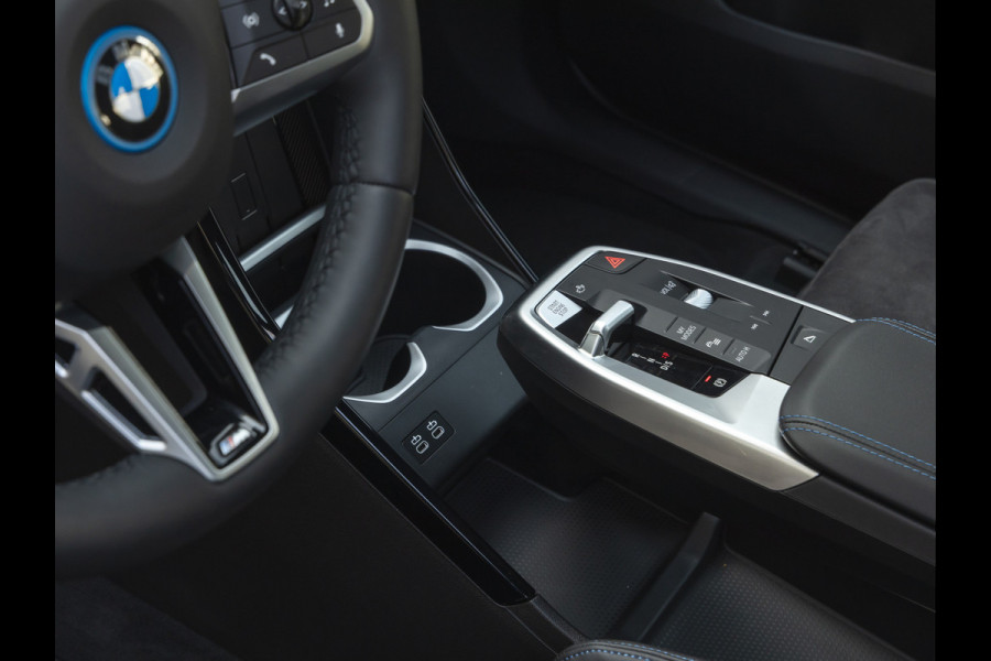 BMW X1 xDrive25e M-Sport - Driving Ass Plus - Stoelverwarming - Parking Ass BMW X1 xDrive25e M-Sport - Driving Ass Plus - Stoelverwarming - Parking Ass