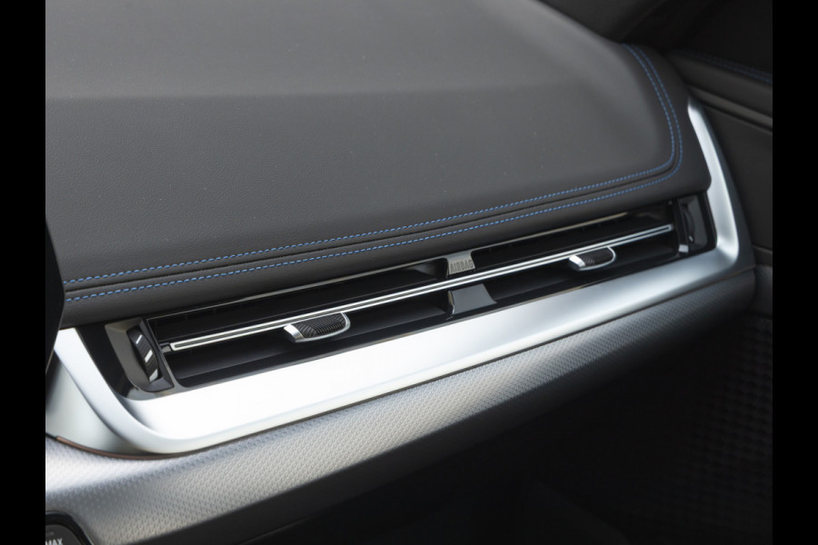 BMW X1 xDrive25e M-Sport - Driving Ass Plus - Stoelverwarming - Parking Ass BMW X1 xDrive25e M-Sport - Driving Ass Plus - Stoelverwarming - Parking Ass