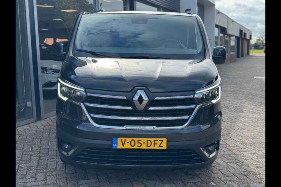 Renault Trafic 2.0 dCi 130 T29 L1H1 Luxe / Navi / Trekhaak / Clima / Keyless / Side Bars / Betimmering laadruimte Renault Trafic 2.0 dCi 130 T29 L1H1 Luxe / Navi / Trekhaak / Clima / Keyless / Side Bars / Betimmering laadruimte