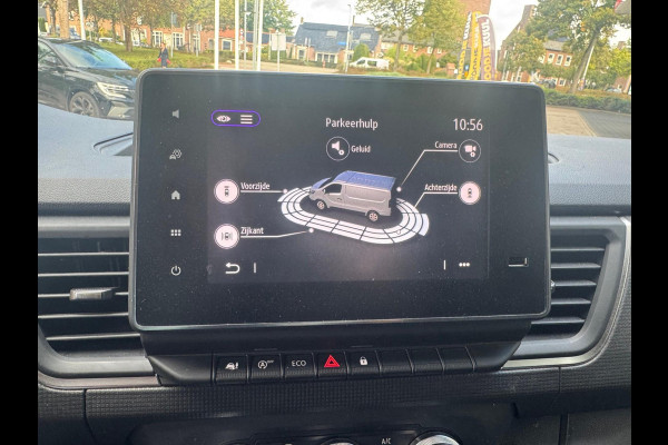 Renault Trafic 2.0 dCi 130 T29 L1H1 Luxe / Navi / Trekhaak / Clima / Keyless / Side Bars / Betimmering laadruimte Renault Trafic 2.0 dCi 130 T29 L1H1 Luxe / Navi / Trekhaak / Clima / Keyless / Side Bars / Betimmering laadruimte