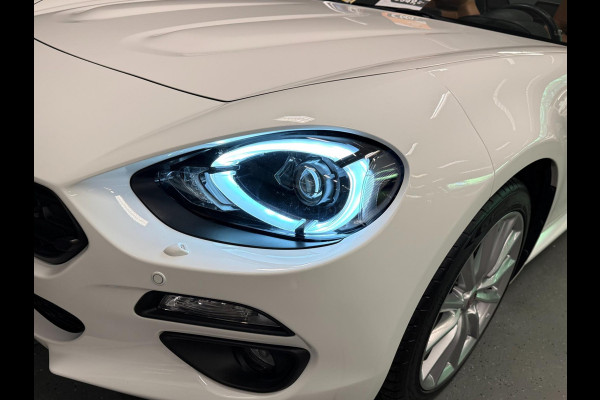 Fiat 124 Spider 1.4 MultiAir Turbo NAVI/LED/LEDER/CAM/DAB/BOSE/PDC/CRUISE///